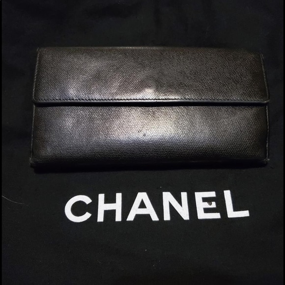 Chanel Wallet - Picture 2 of 4